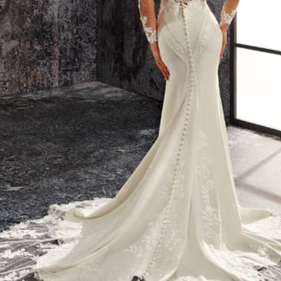 Eddy K Reba Wedding Dress - Picture 4 of 11